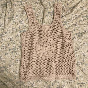 Super cute crotchet floral tank top!